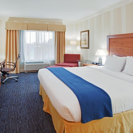 Holiday Inn Express Hotel & Suites Santa Cruz By Ihg Eksteriør bilde