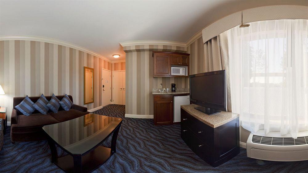 Holiday Inn Express Hotel & Suites Santa Cruz By Ihg Eksteriør bilde